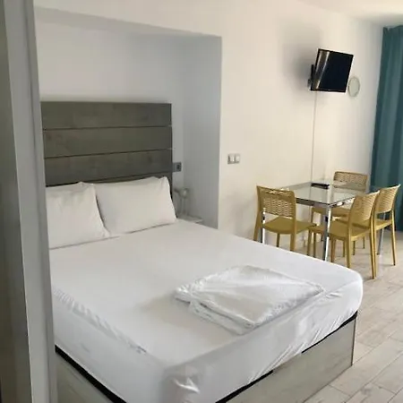 Apartment Studio Front-line Aloha Playa *